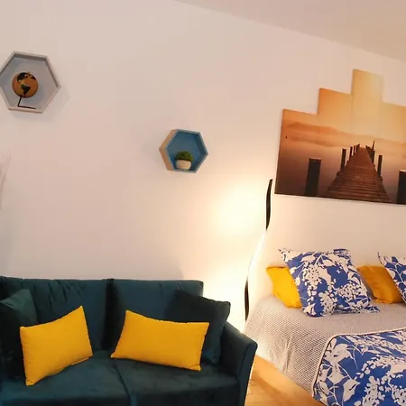 Apartment Avec Terrasse, Thermal, Parc Ste Marie *