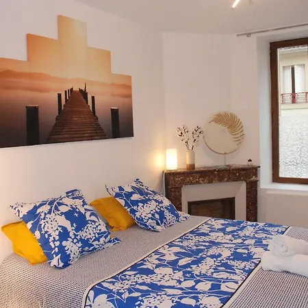Apartment Avec Terrasse, Thermal, Parc Ste Marie Nancy